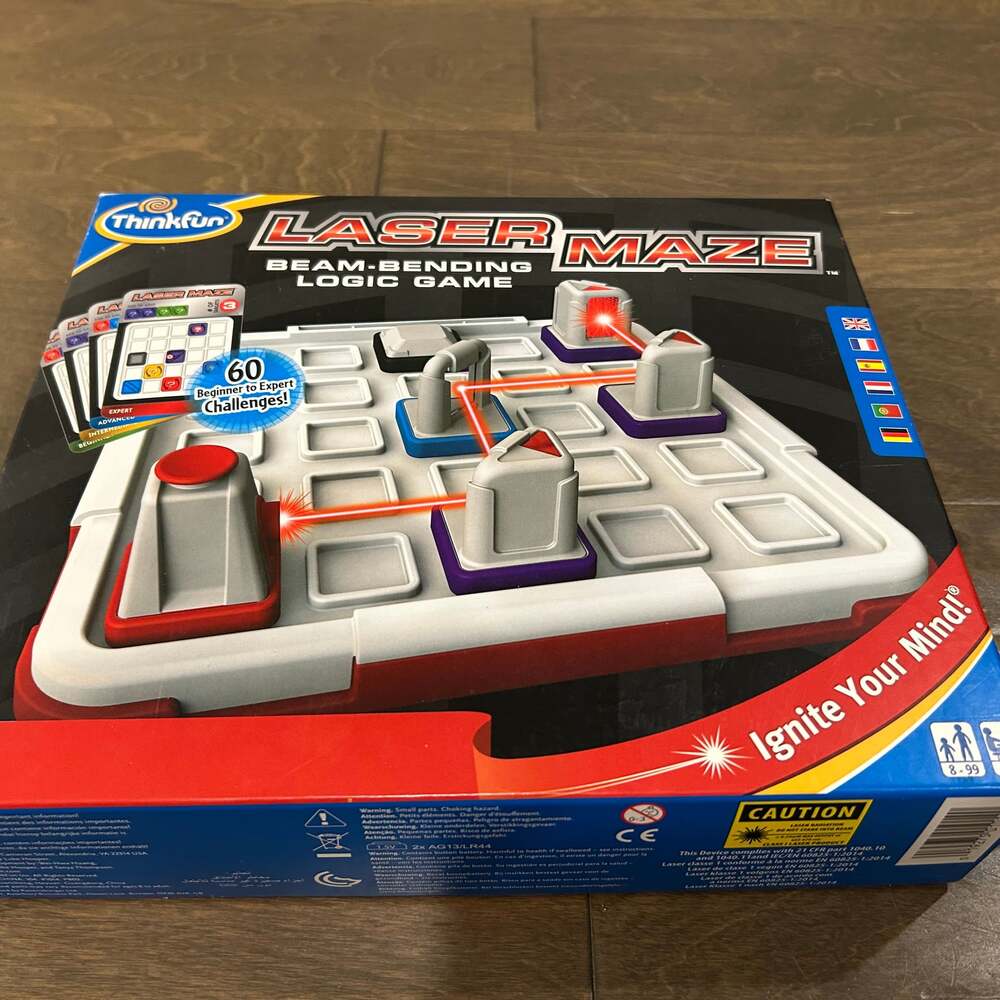 ThinkFun‎ Laser Maze Beam-Bending Logic Game 2012 Complete